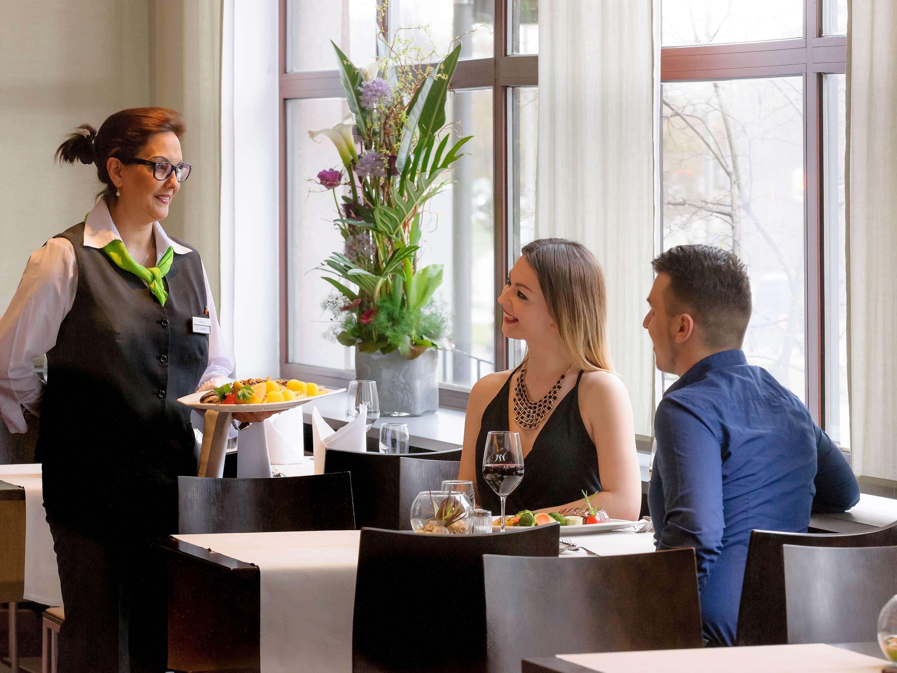 Hotel Mercure Süd Messe 4*