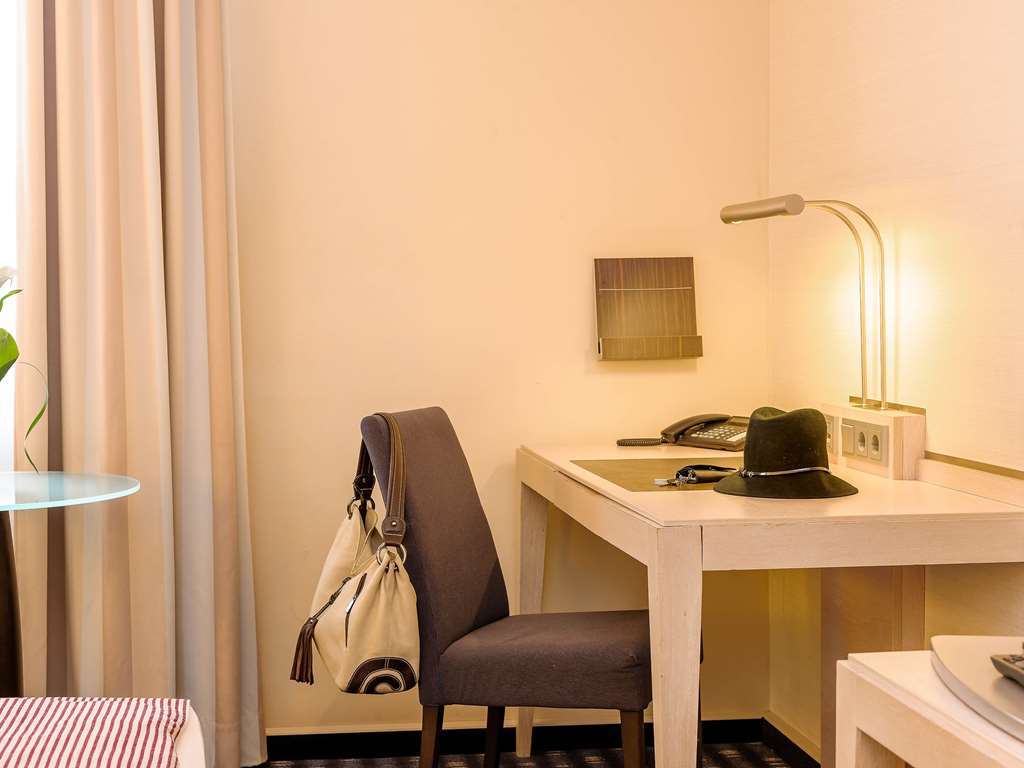 Mercure Süd Messe Hotel 4*